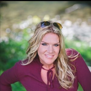 Meet your Posher, Brooke